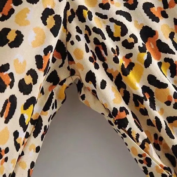 LAST ONE Leopard Print Chic Ruffle Dress - Picture 11 of 16
